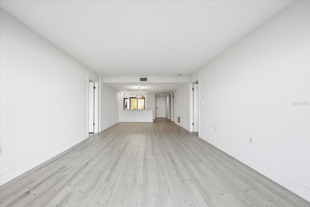 7520 Sunshine Skyway Lane S, Unit T19, Saint Petersburg, FL 33711 Photo