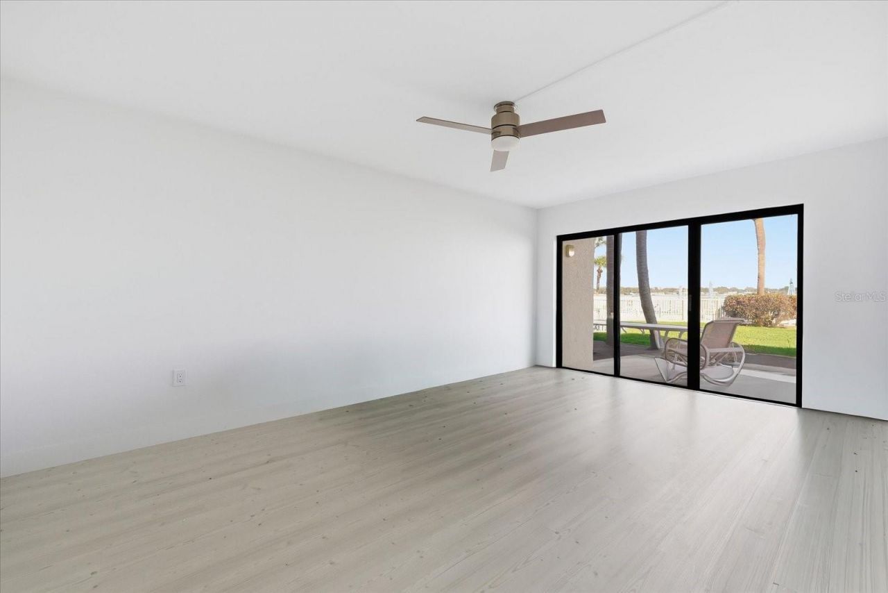 7520 Sunshine Skyway Lane S, Unit T19, Saint Petersburg, FL 33711 Photo