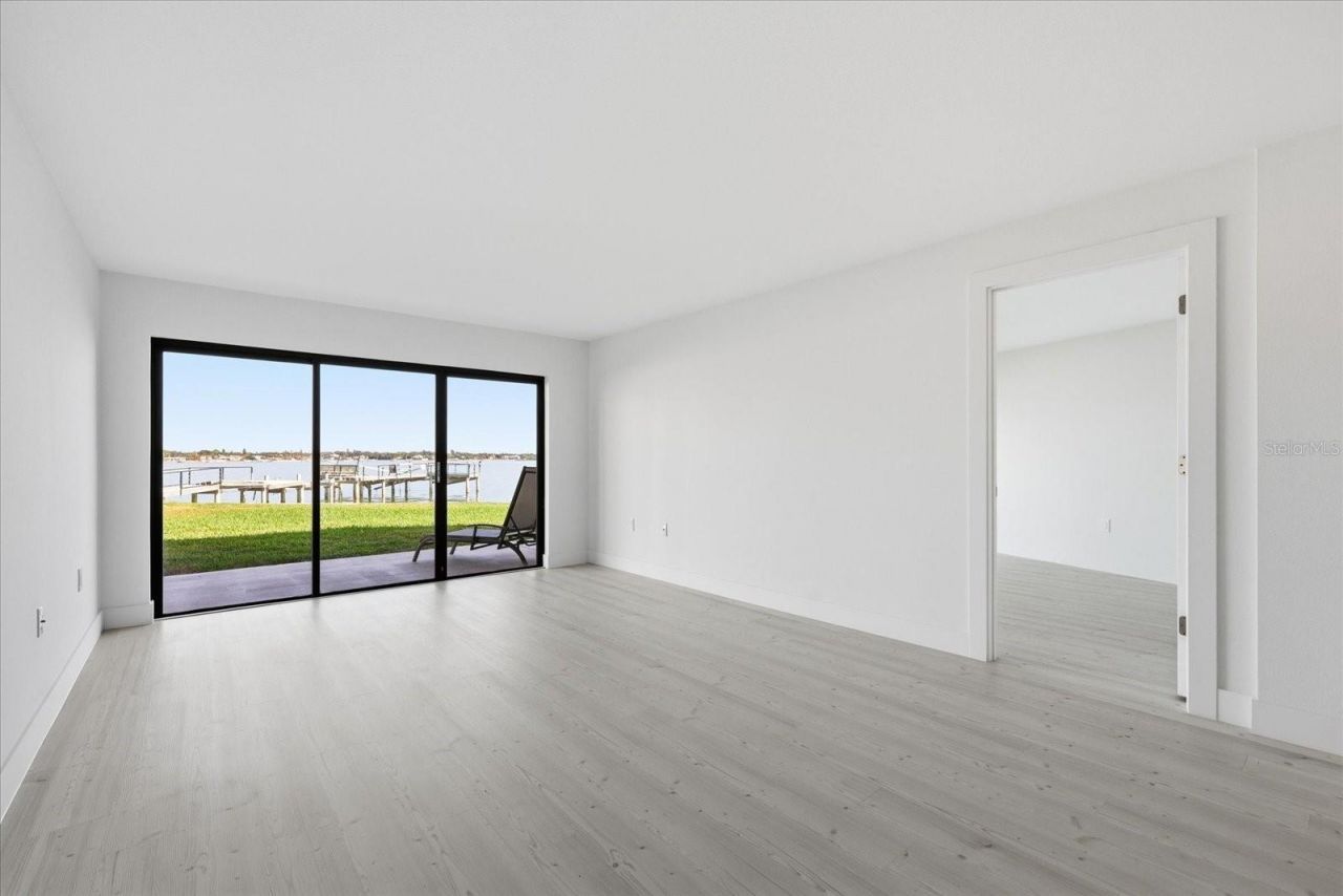 7520 Sunshine Skyway Lane S, Unit T19, Saint Petersburg, FL 33711 Photo