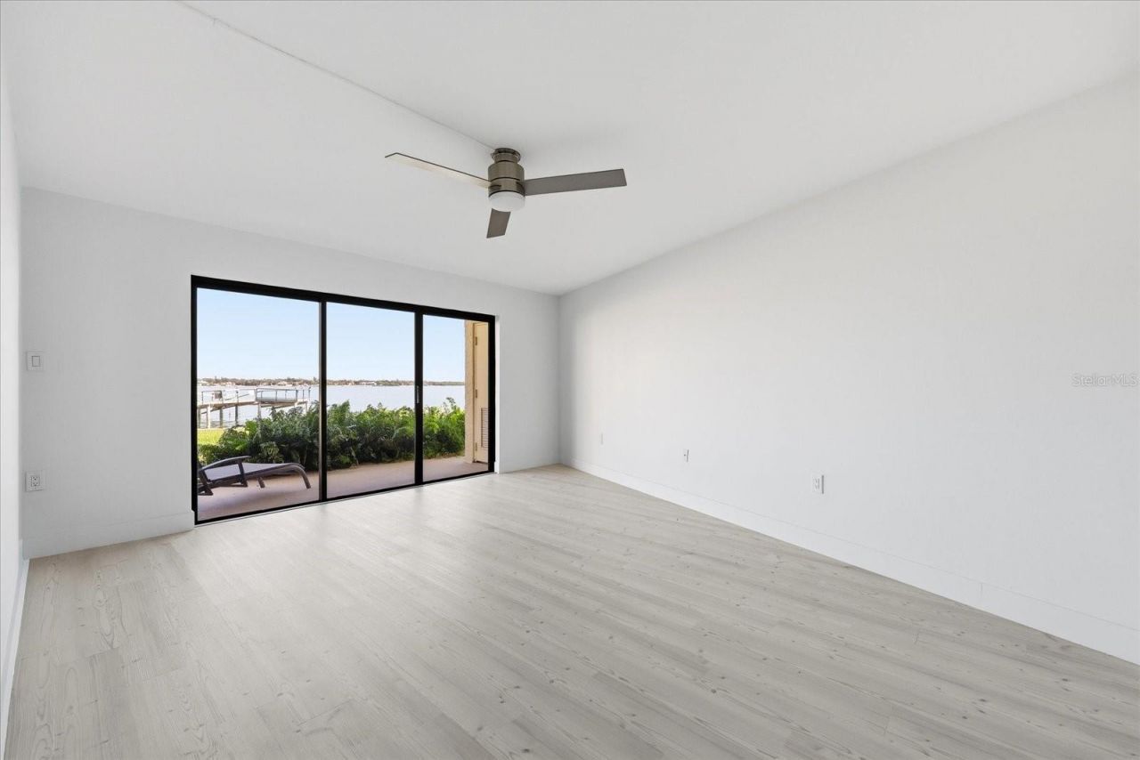 7520 Sunshine Skyway Lane S, Unit T19, Saint Petersburg, FL 33711 Photo