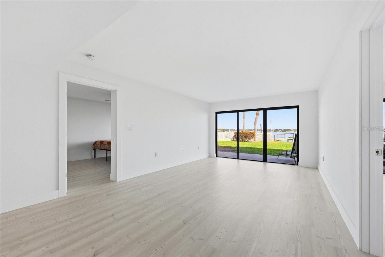 7520 Sunshine Skyway Lane S, Unit T19, Saint Petersburg, FL 33711 Photo