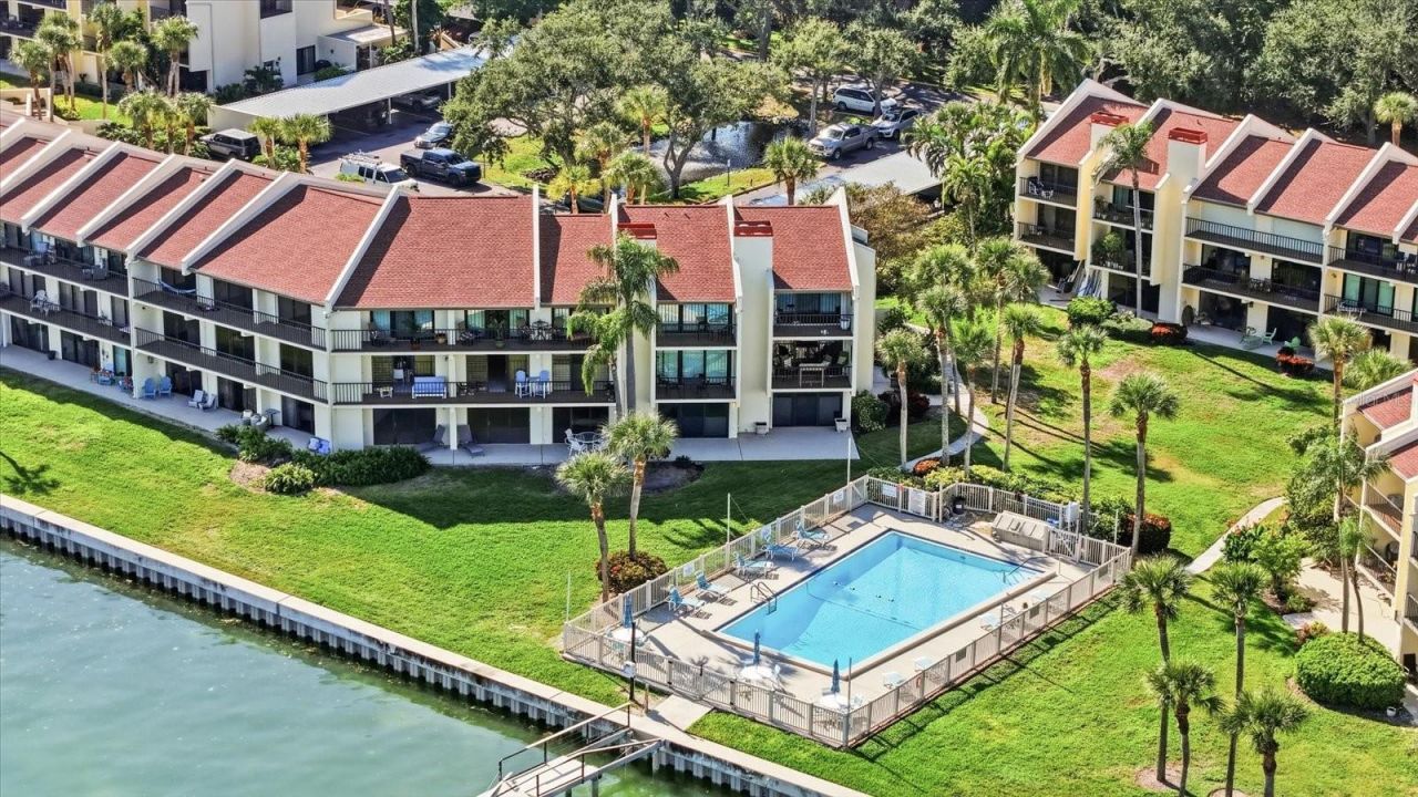 7520 Sunshine Skyway Lane S, Unit T19, Saint Petersburg, FL 33711 Photo