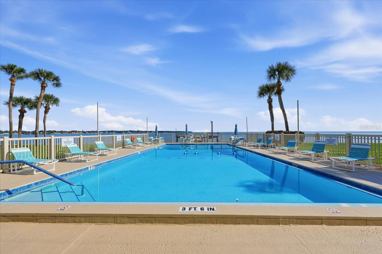 7520 Sunshine Skyway Lane S, Unit T19, Saint Petersburg, FL 33711 Photo