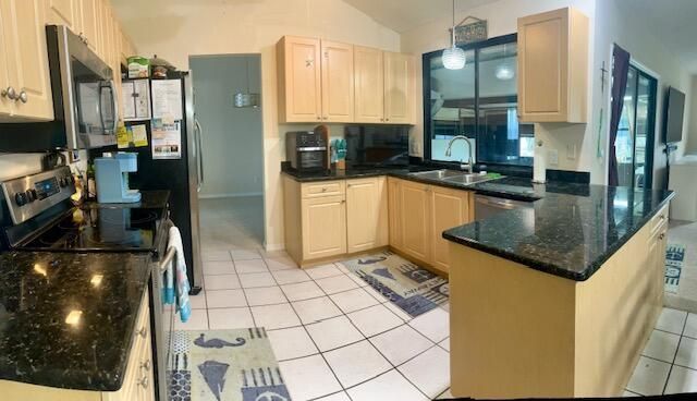 2358 SE Tiffany Avenue, Port Saint Lucie, FL 34952 Photo