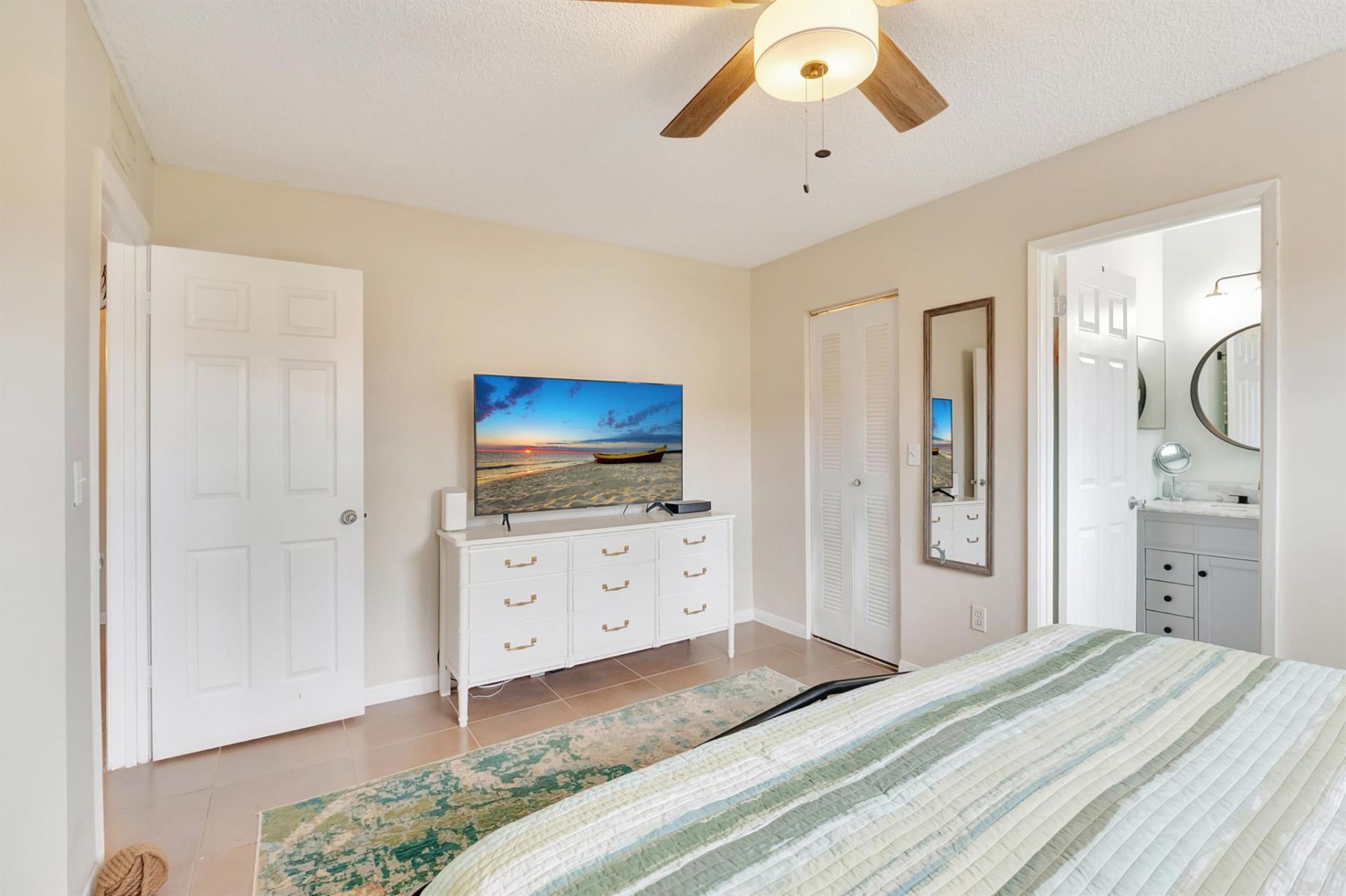 127 Yacht Club Way, Unit 111, Hypoluxo, FL 33462 Photo