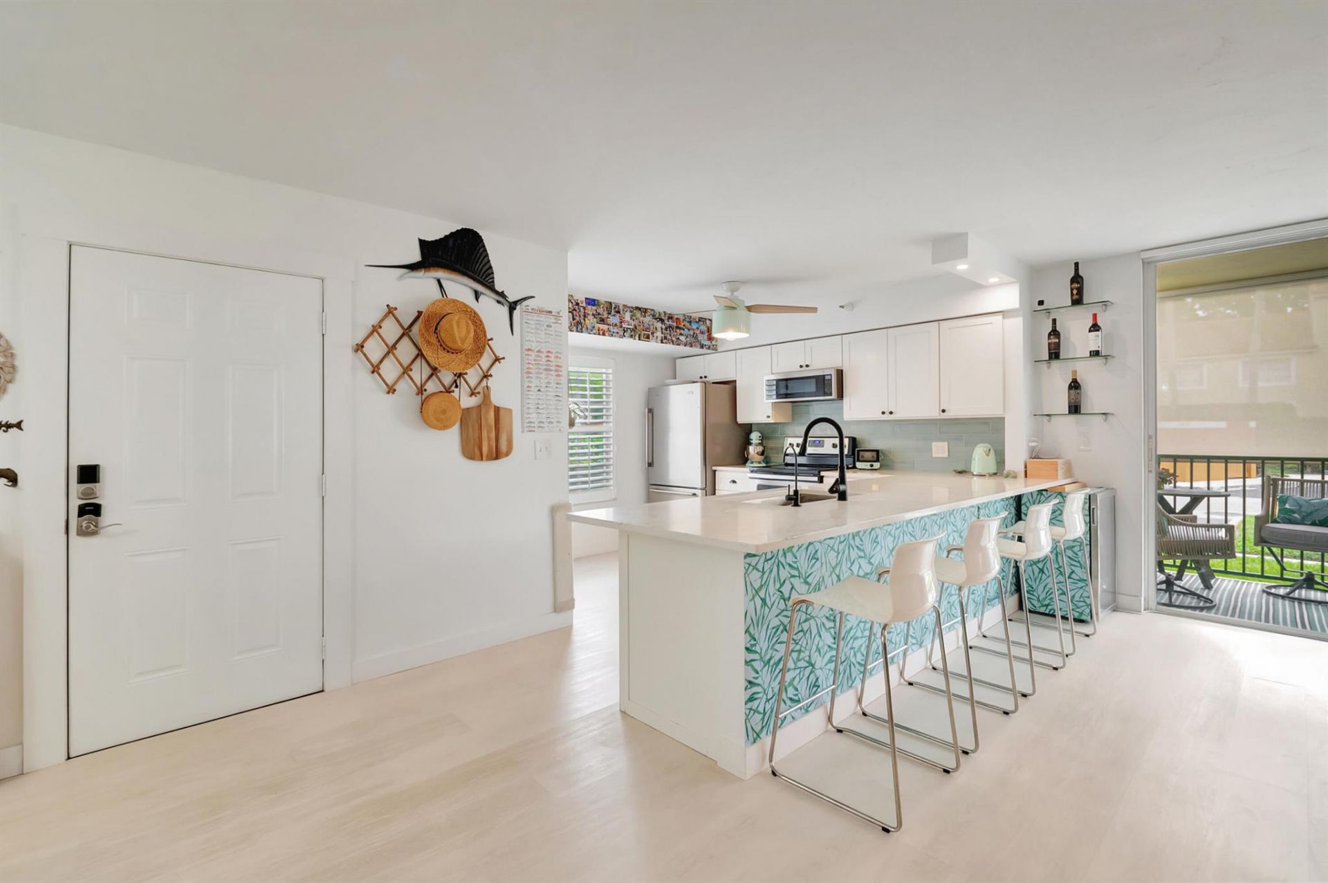 127 Yacht Club Way, Unit 111, Hypoluxo, FL 33462 Photo