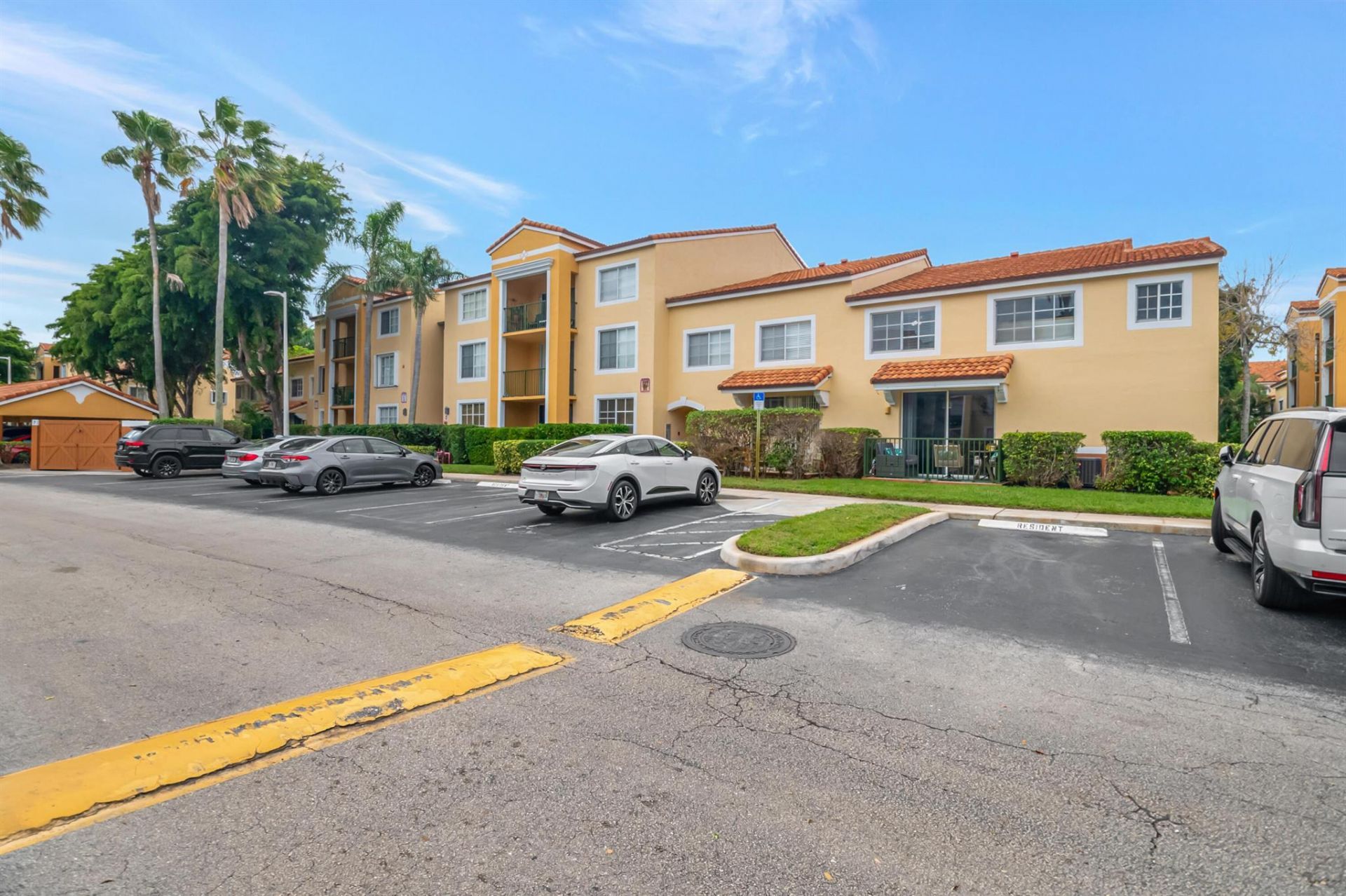 127 Yacht Club Way, Unit 111, Hypoluxo, FL 33462 Photo
