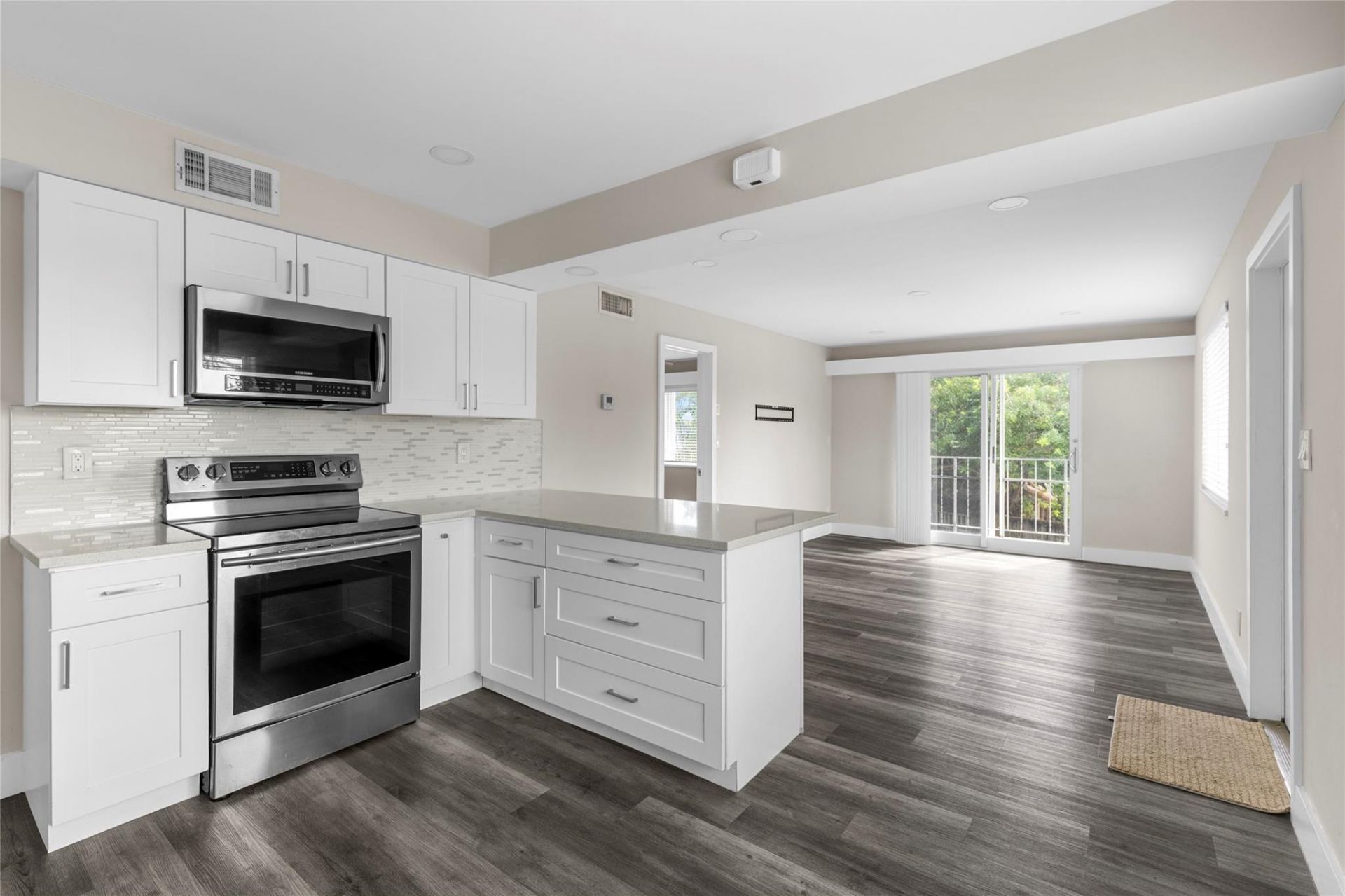 2182 NE 5th Circle, Boca Raton, FL 33431 Photo