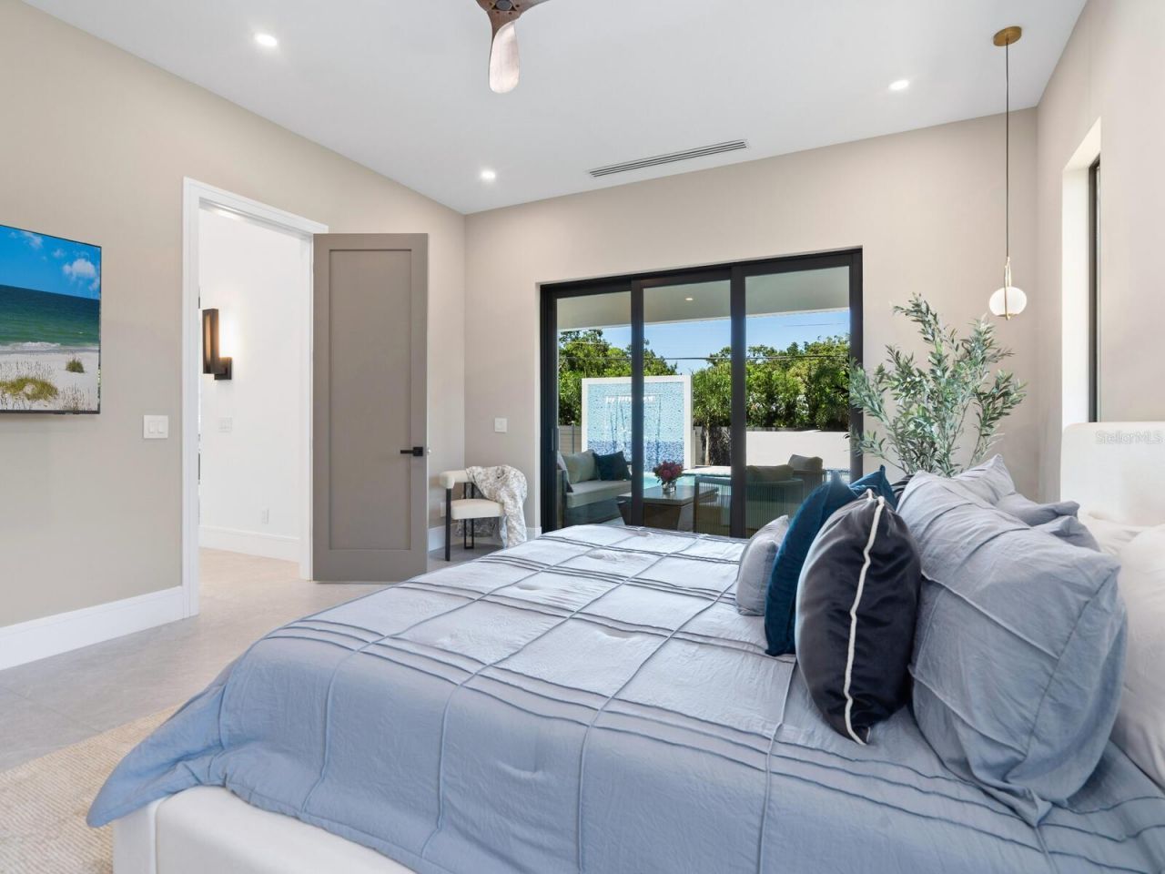 2467 Hyde Park Street, Sarasota, FL 34239 Photo