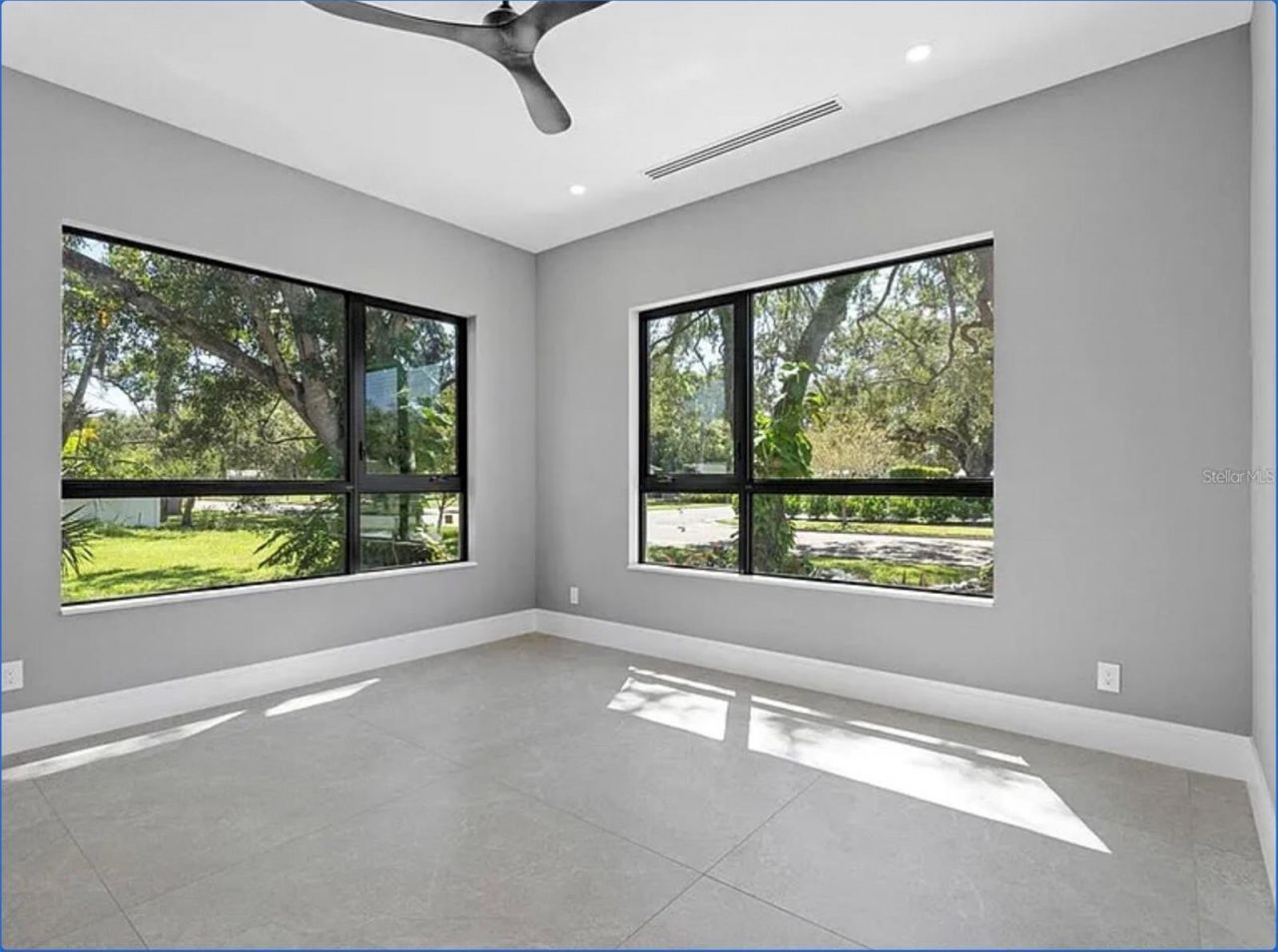 2467 Hyde Park Street, Sarasota, FL 34239 Photo