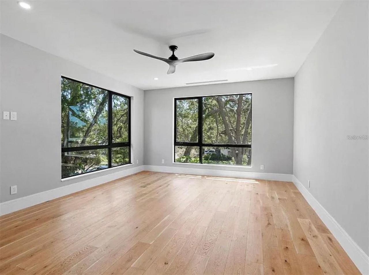 2467 Hyde Park Street, Sarasota, FL 34239 Photo