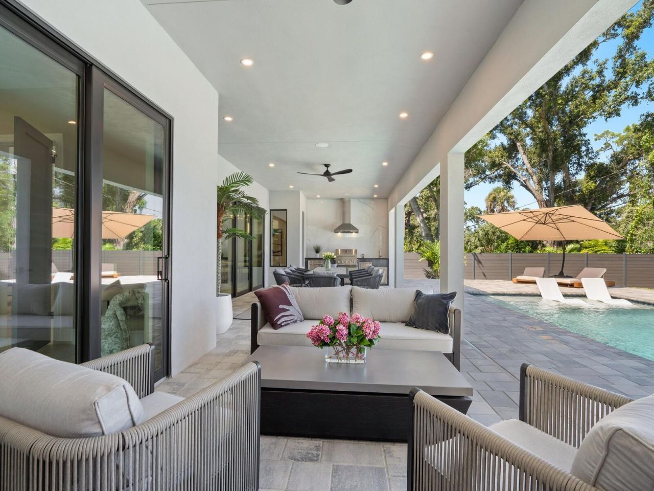 2467 Hyde Park Street, Sarasota, FL 34239 Photo