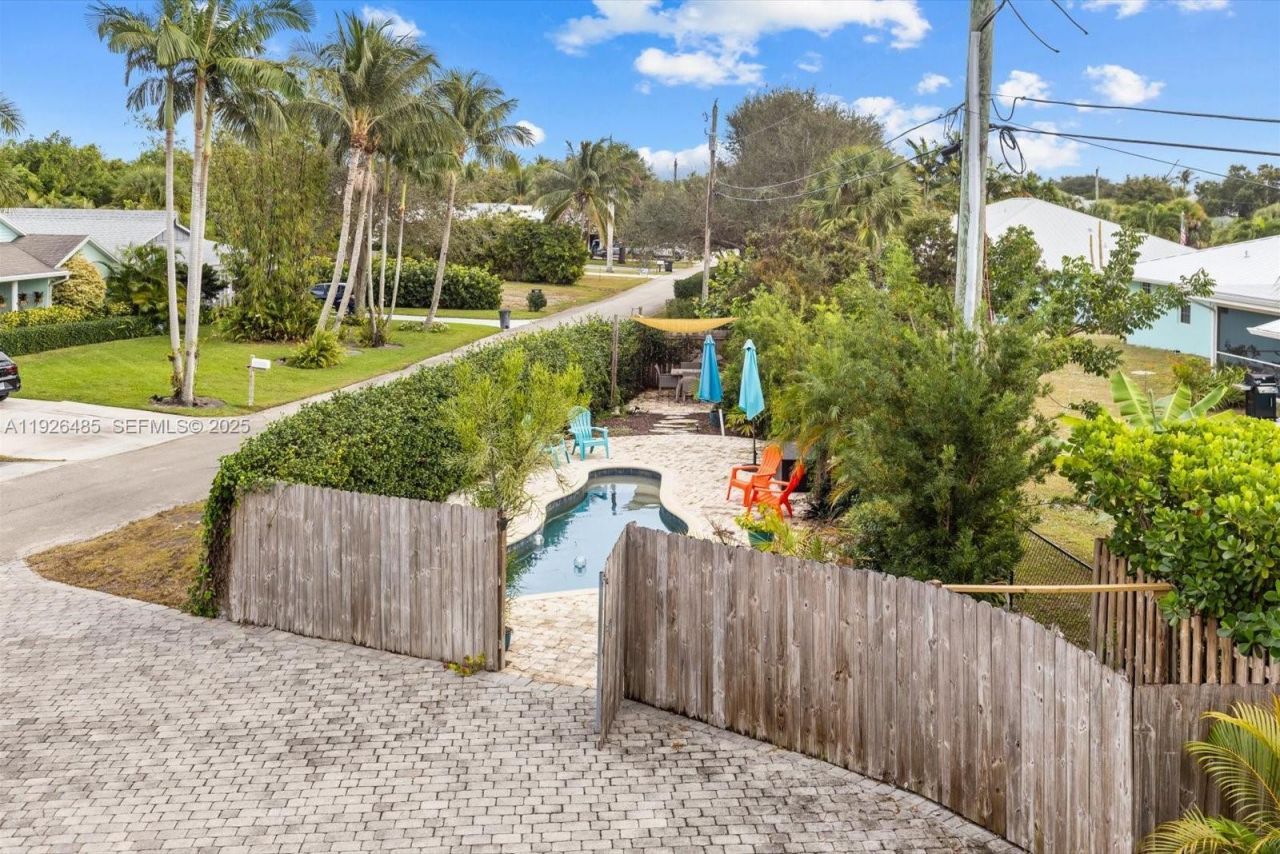 9066 SE Athena St, Hobe Sound, FL 33455 Photo