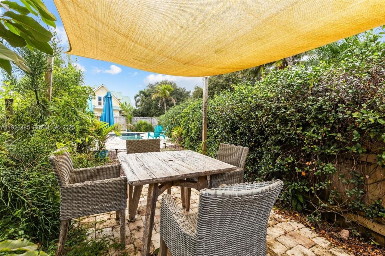 9066 SE Athena St, Hobe Sound, FL 33455 Photo