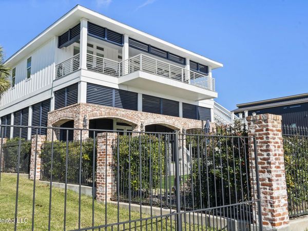 1615 Cayman Cove, Biloxi, MS 39531