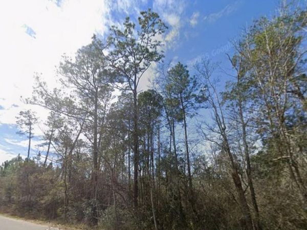 3200 STEFANI ROAD, CANTONMENT, FL 32533