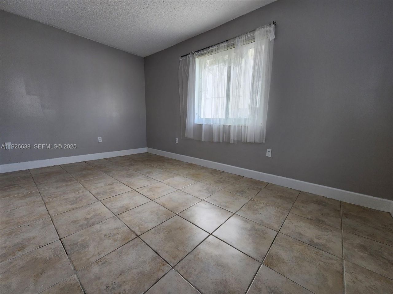 2438 SW 114th Ave, Miami, FL 33165 Photo