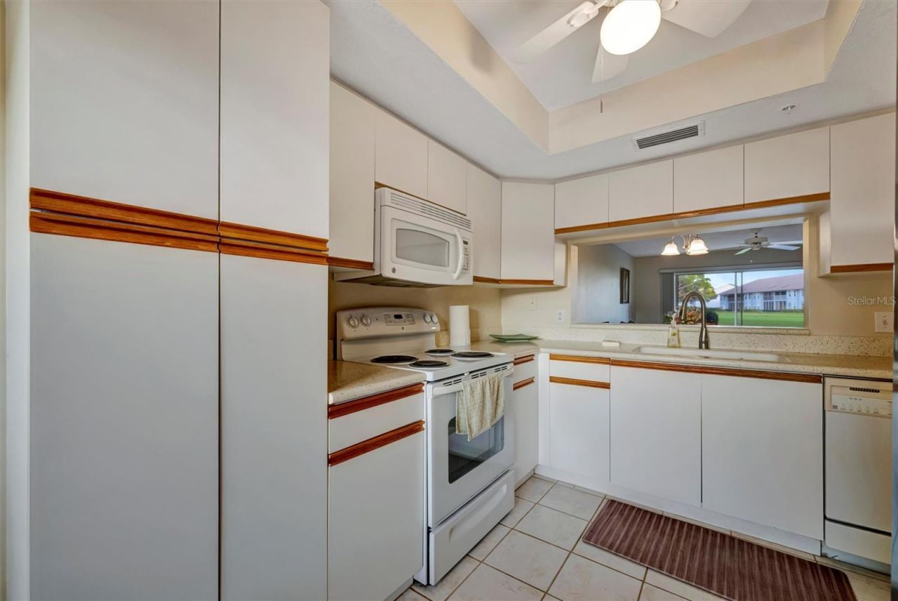 6507 Stone River Road, Unit 105, Bradenton, FL 34203 Photo