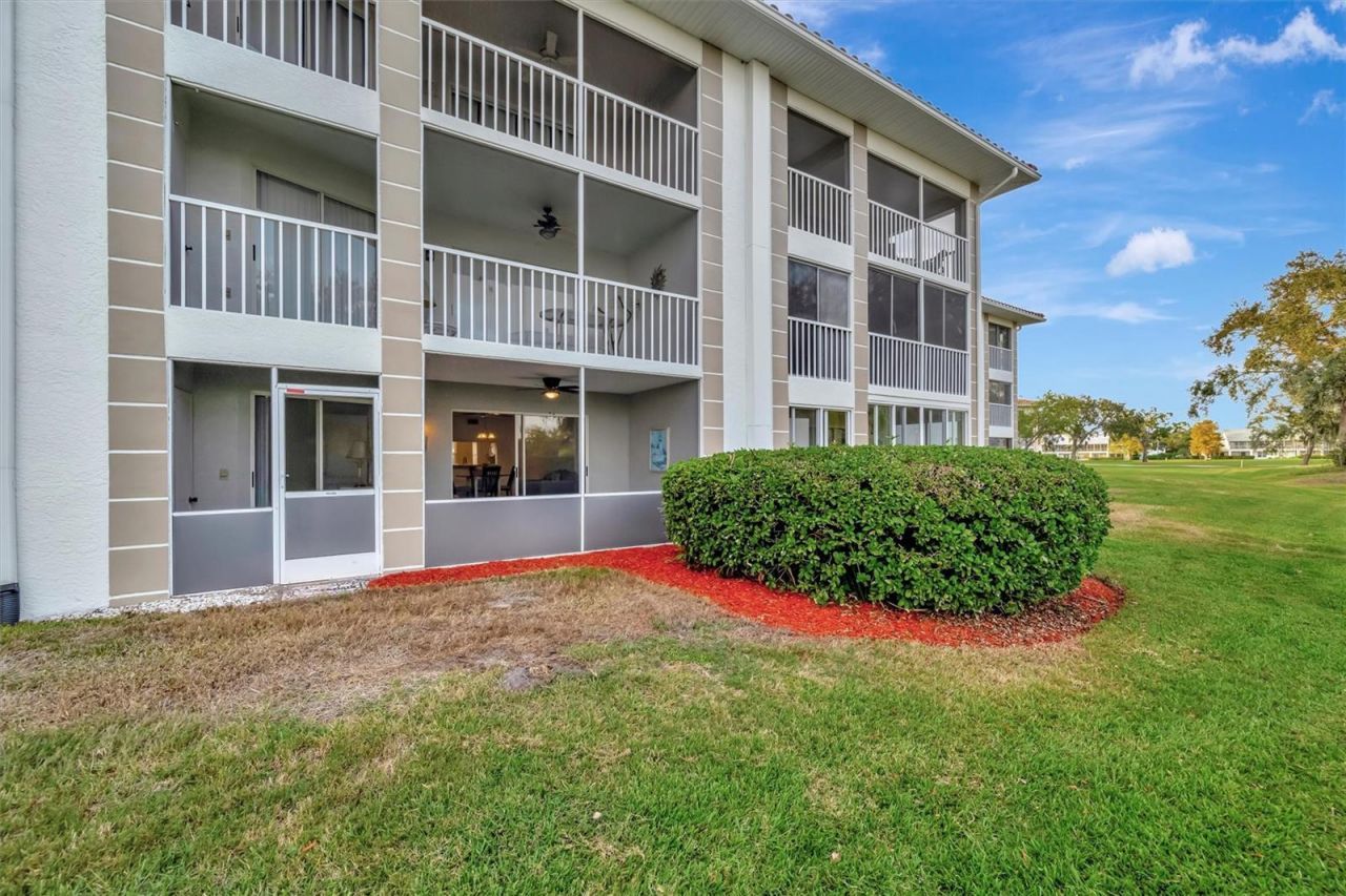 6507 Stone River Road, Unit 105, Bradenton, FL 34203 Photo