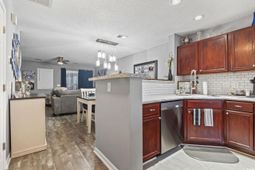 1241 Shoebridge Dr. photo 4