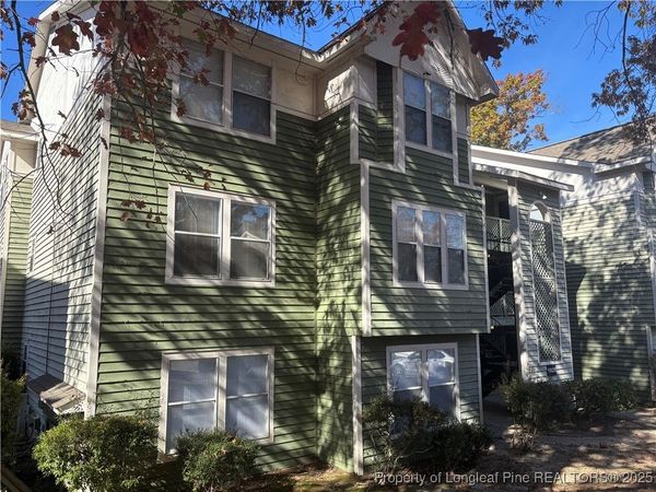 1025 Wood Creek Drive, Unit 9, Fayetteville, NC 28314