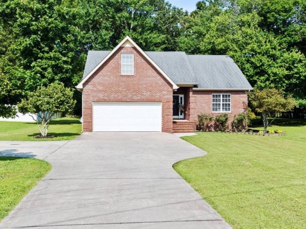 133 Riley Creek Rd, Tullahoma, TN 37388