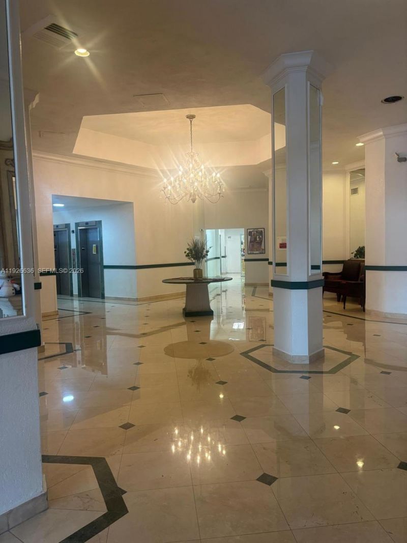 1301 NE Miami Gardens Dr, Unit 813W, Miami, FL 33179 Photo