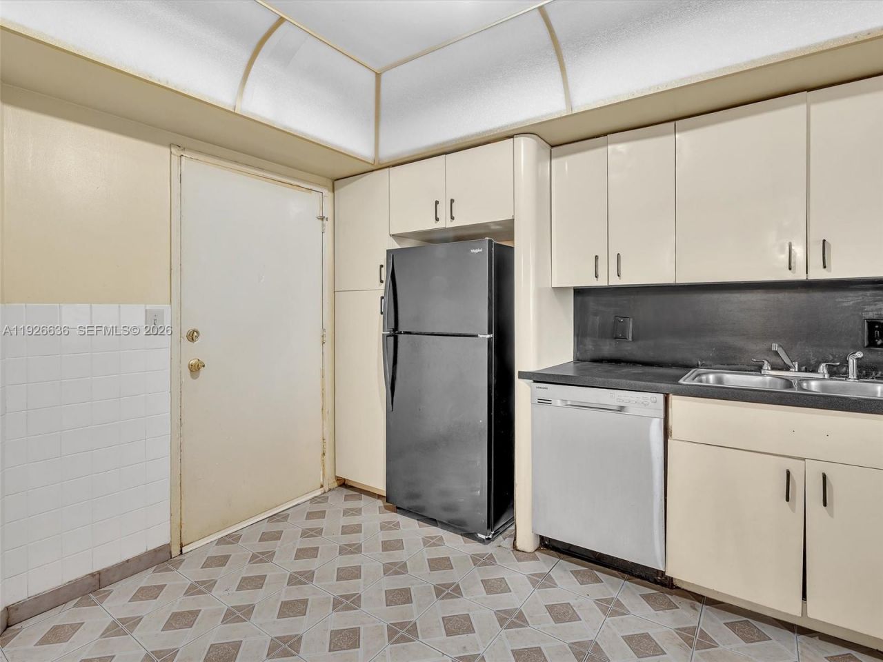 1301 NE Miami Gardens Dr, Unit 813W, Miami, FL 33179 Photo