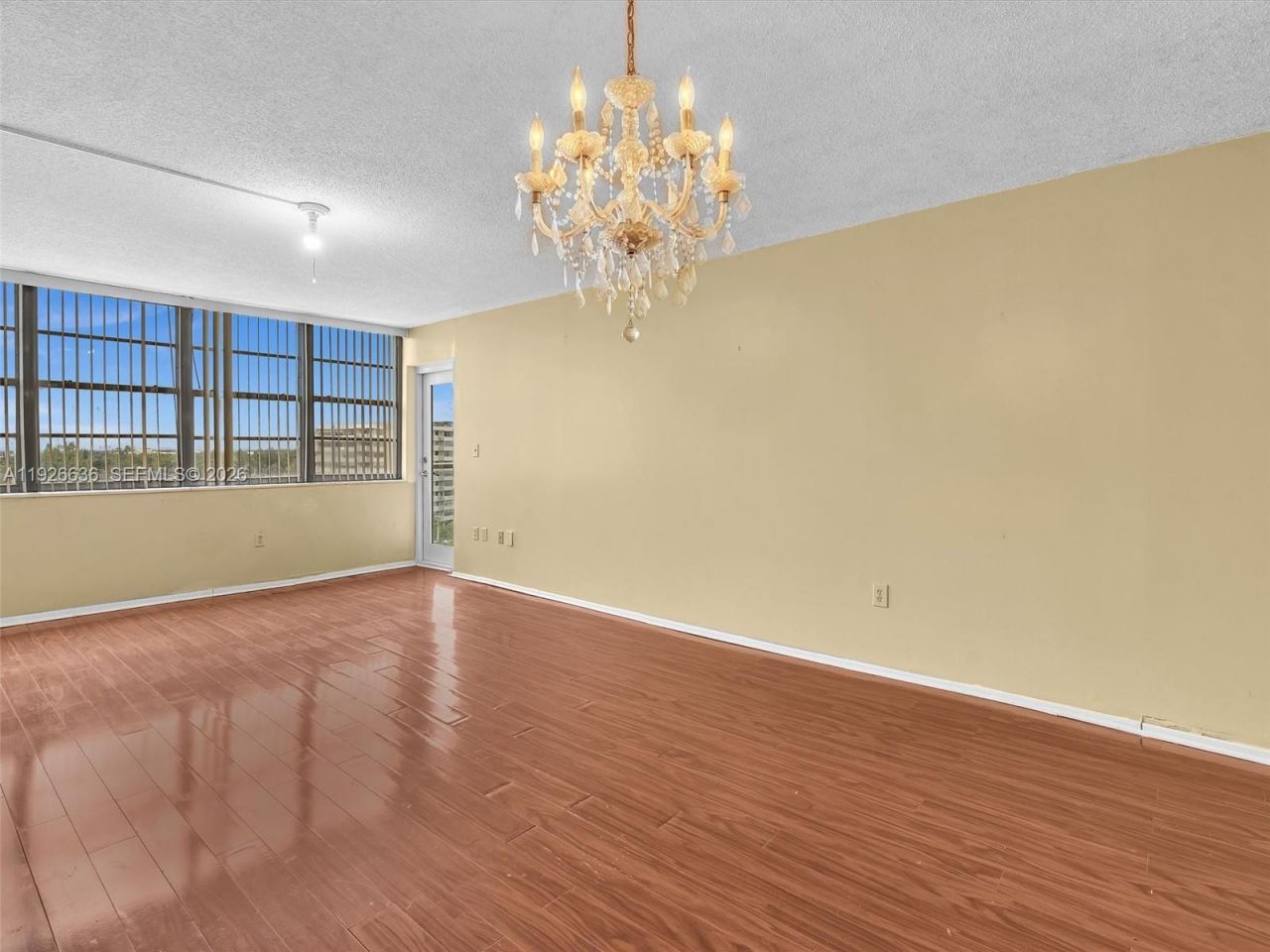 1301 NE Miami Gardens Dr, Unit 813W, Miami, FL 33179 Photo