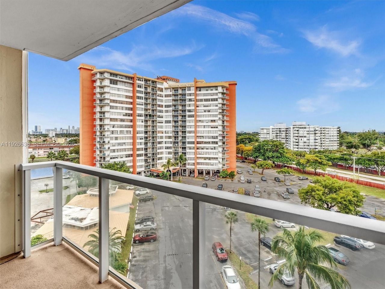 1301 NE Miami Gardens Dr, Unit 813W, Miami, FL 33179 Photo