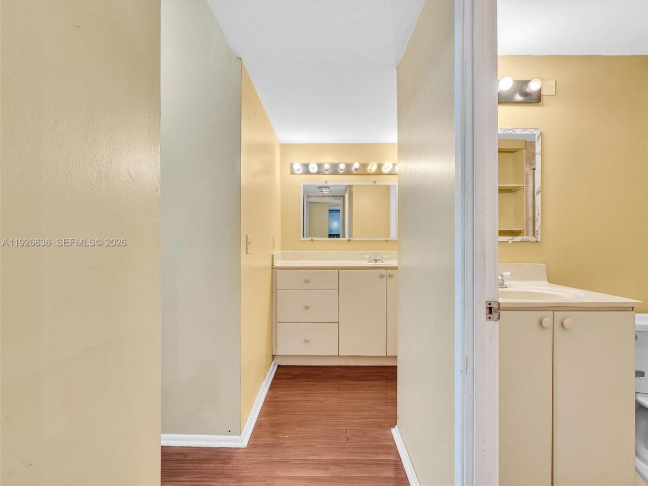 1301 NE Miami Gardens Dr, Unit 813W, Miami, FL 33179 Photo