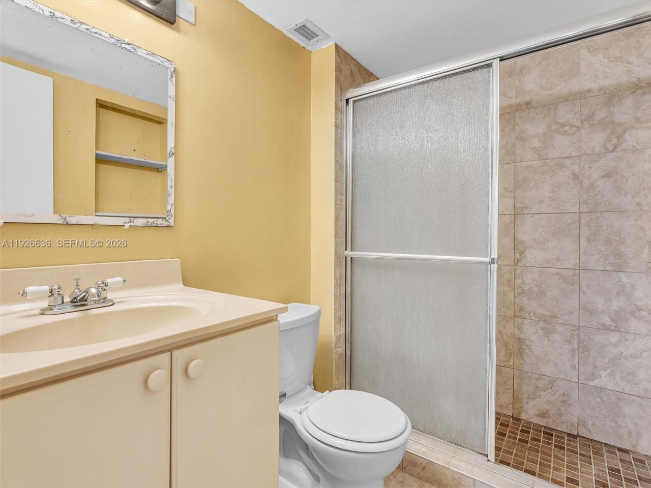 1301 NE Miami Gardens Dr, Unit 813W, Miami, FL 33179 Photo