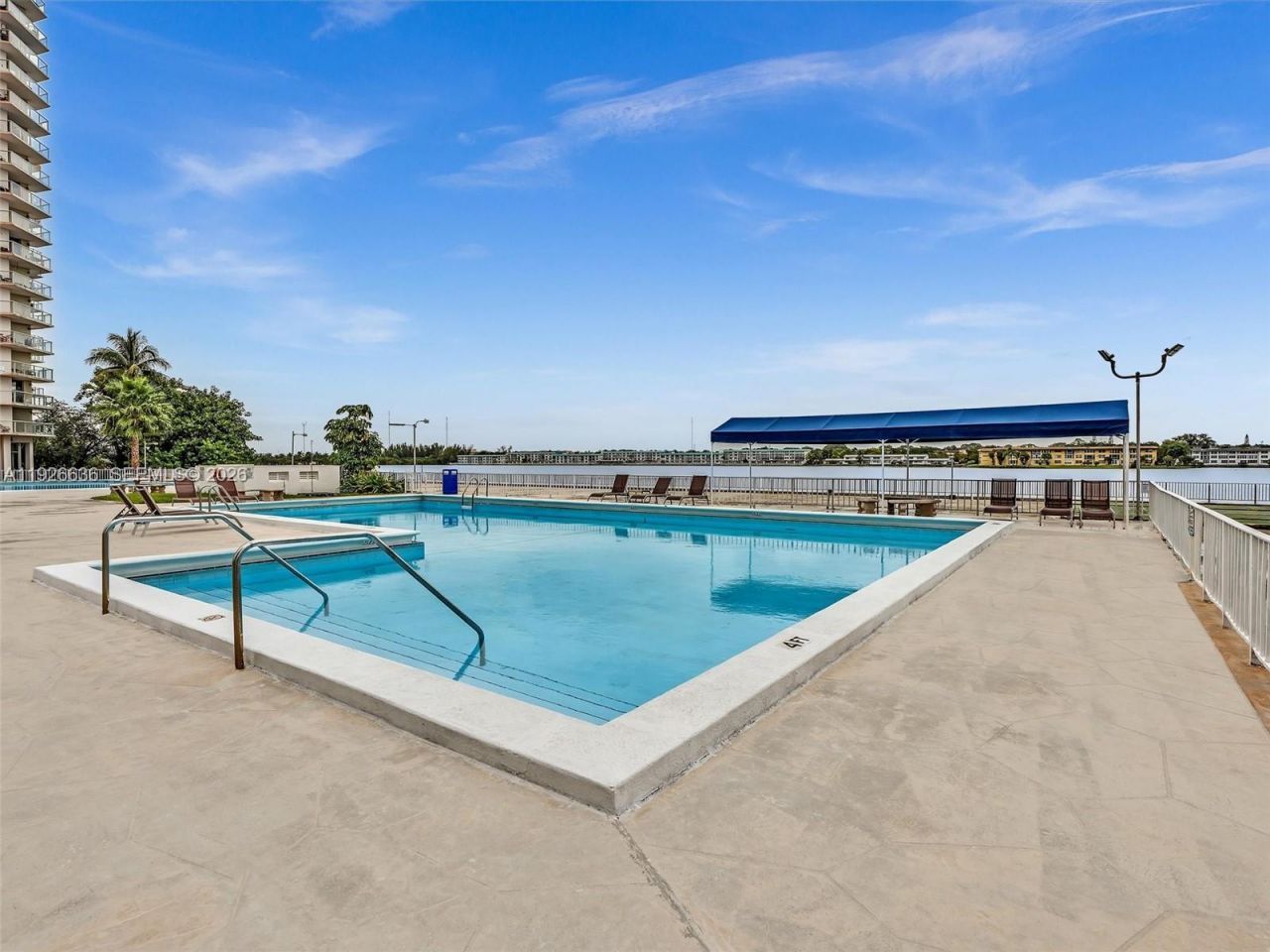 1301 NE Miami Gardens Dr, Unit 813W, Miami, FL 33179 Photo