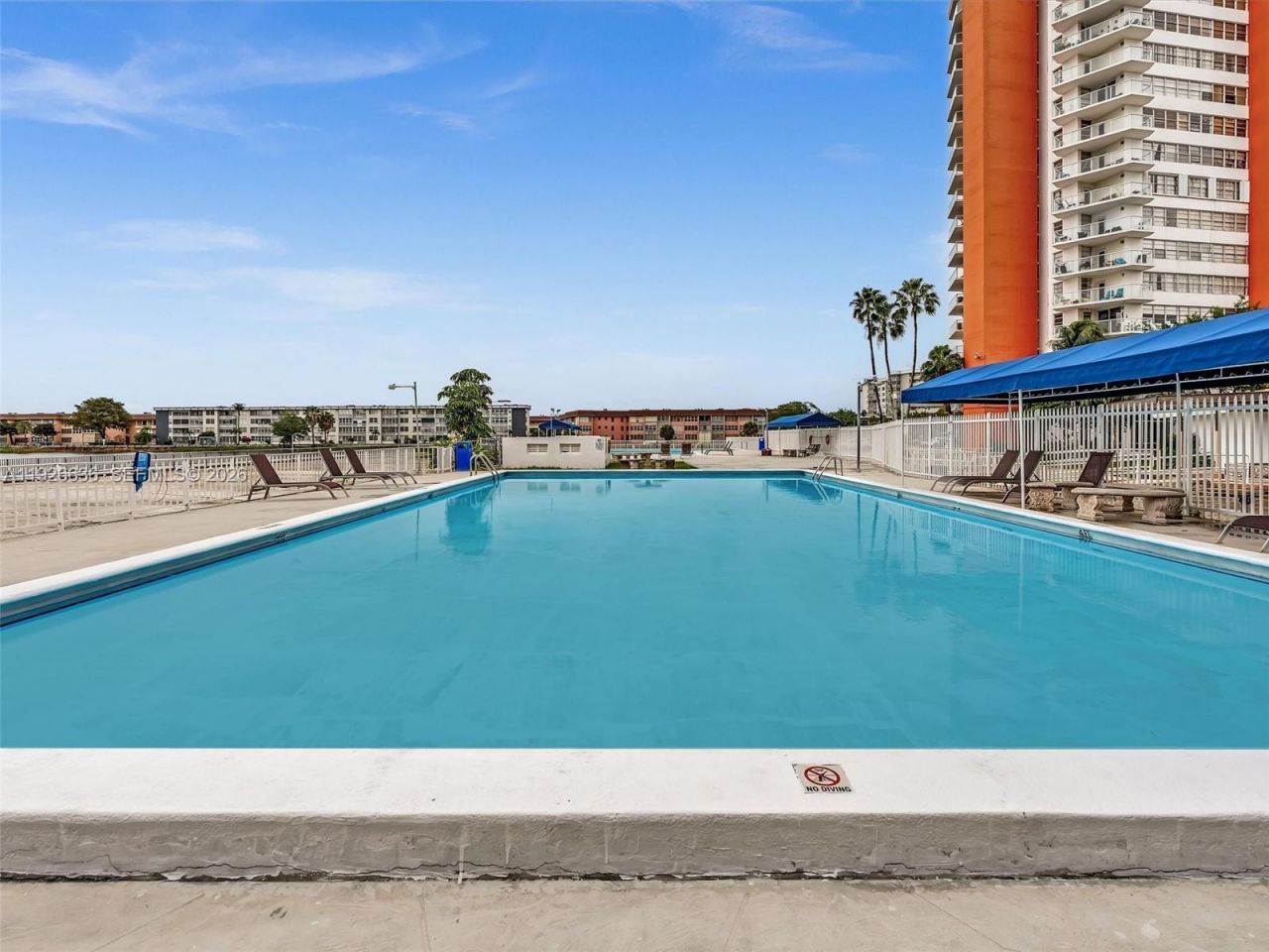 1301 NE Miami Gardens Dr, Unit 813W, Miami, FL 33179 Photo