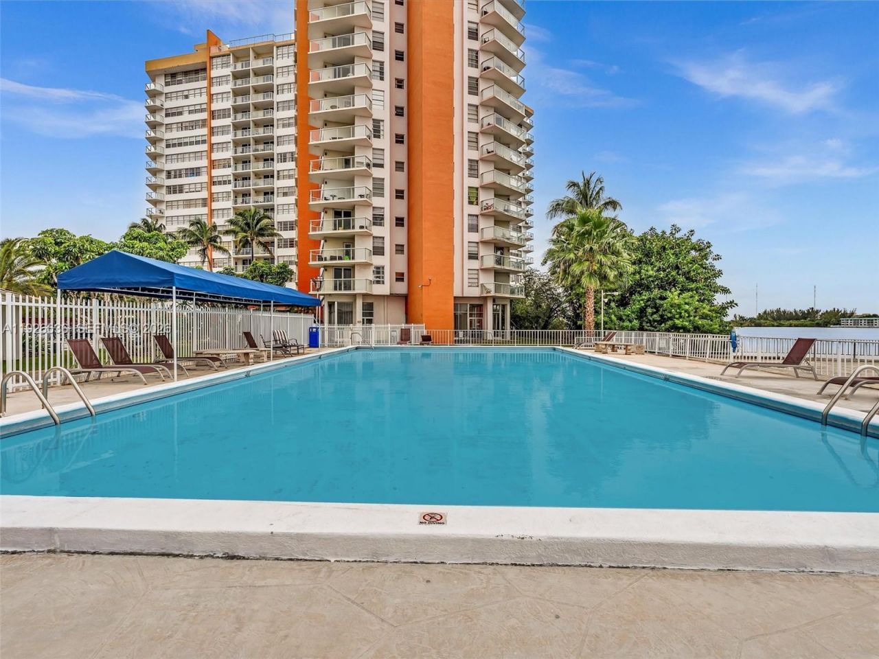 1301 NE Miami Gardens Dr, Unit 813W, Miami, FL 33179 Photo