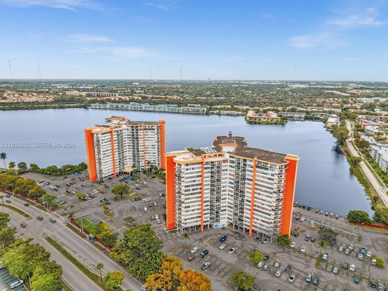 1301 NE Miami Gardens Dr, Unit 813W, Miami, FL 33179 Photo