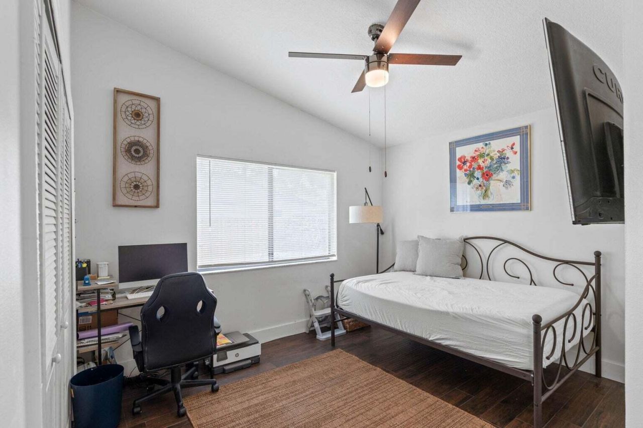 160 Parkwood Drive, Royal Palm Beach, FL 33411 Photo