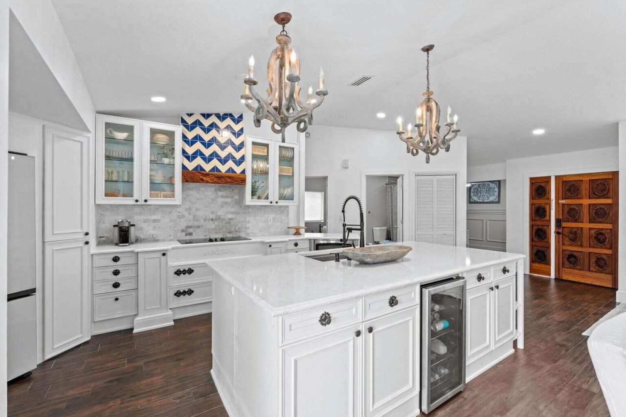 160 Parkwood Drive, Royal Palm Beach, FL 33411 Photo