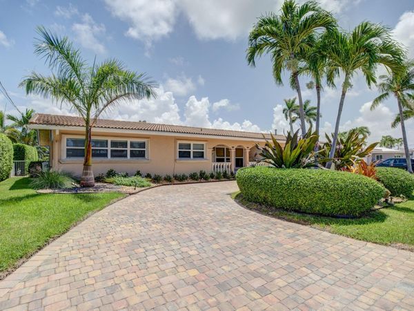 1920 Waters Edge, Pompano Beach, FL 33062