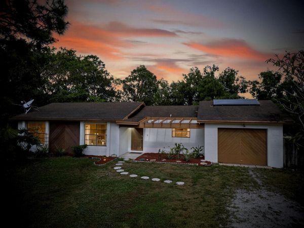 16319 E Cheltenham Drive E, Loxahatchee, FL 33470