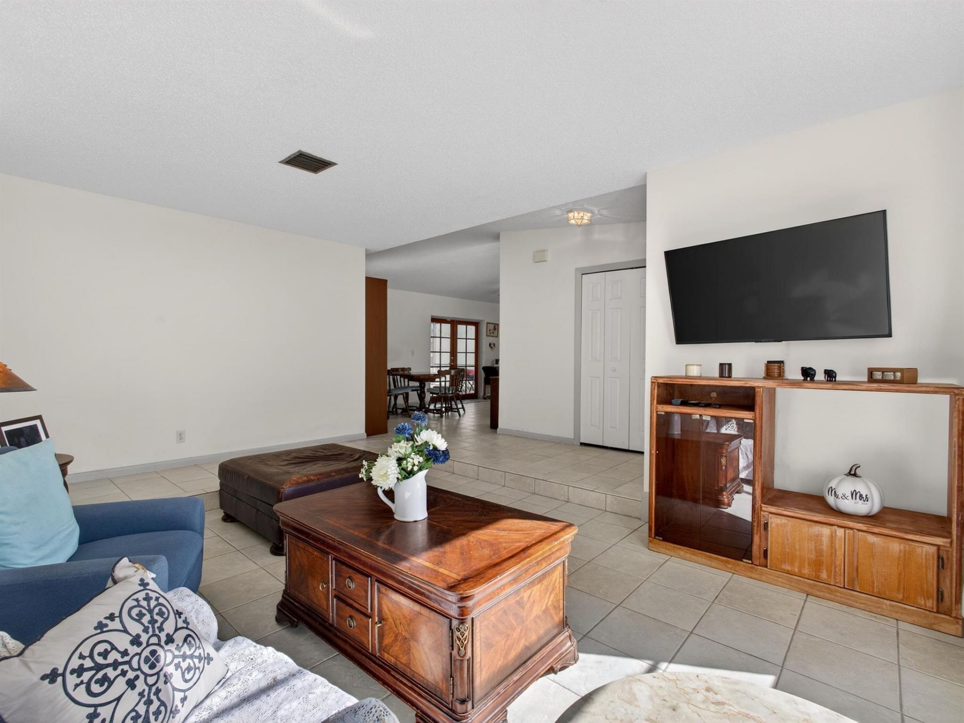 16319 E Cheltenham Drive E, Loxahatchee, FL 33470 Photo