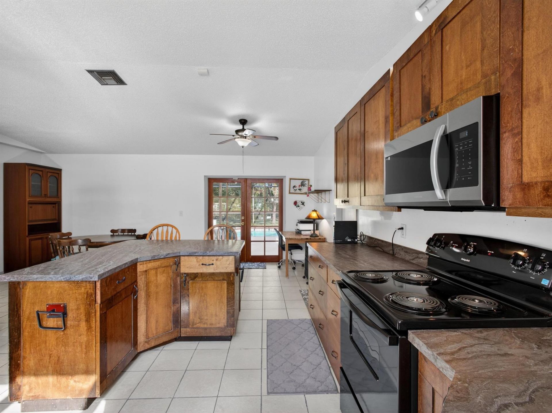 16319 E Cheltenham Drive E, Loxahatchee, FL 33470 Photo