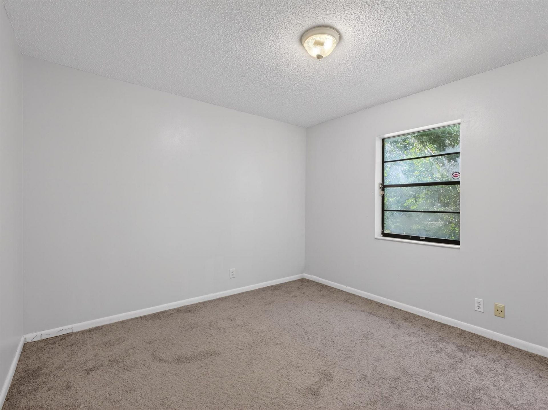 16319 E Cheltenham Drive E, Loxahatchee, FL 33470 Photo