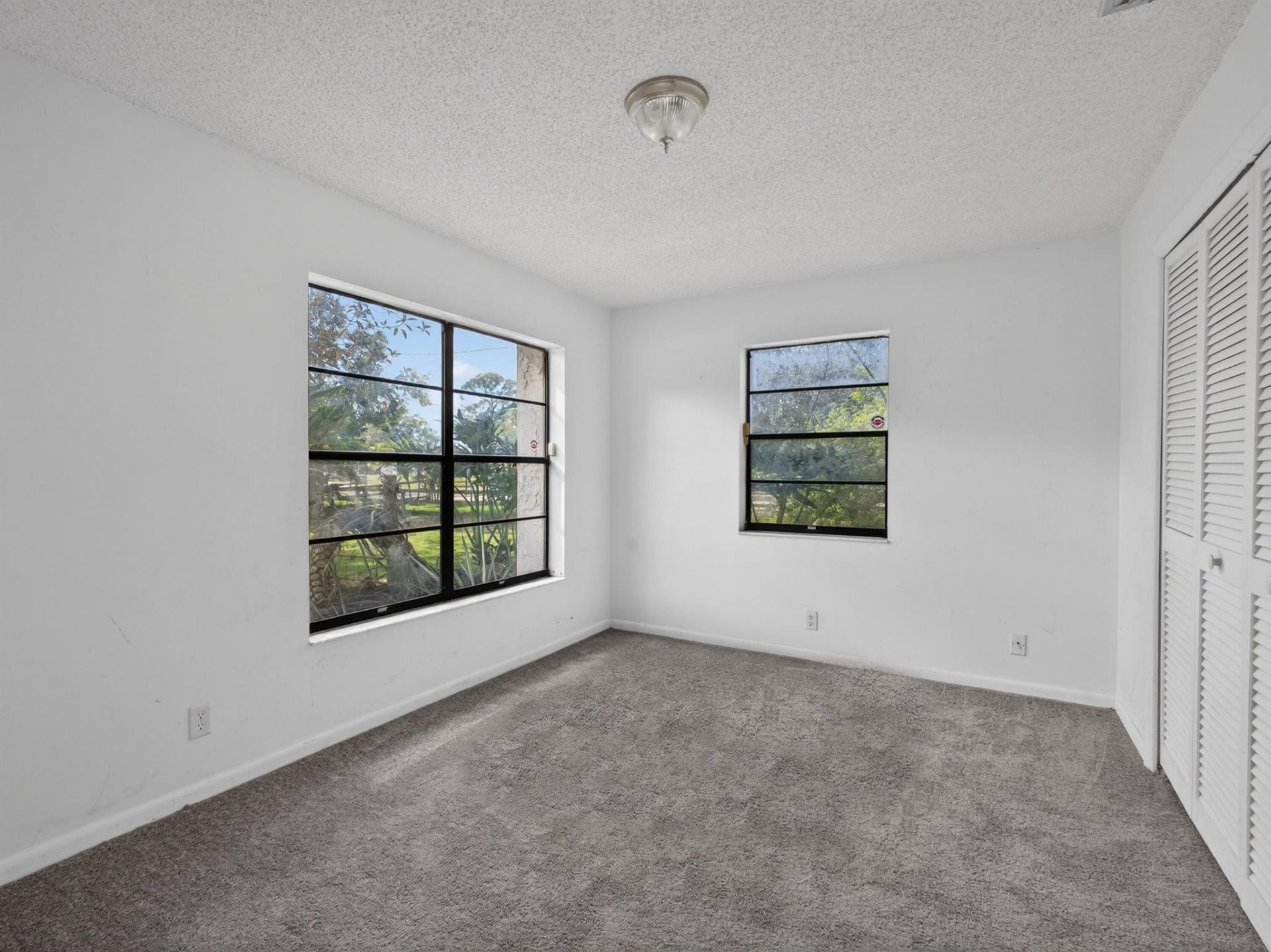 16319 E Cheltenham Drive E, Loxahatchee, FL 33470 Photo