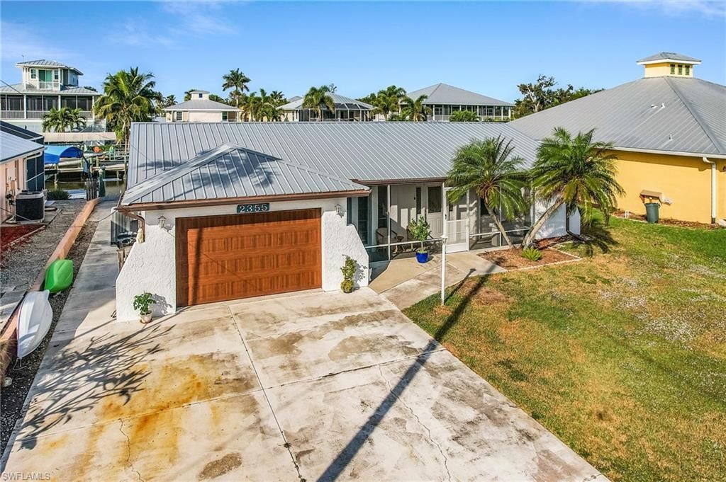 2355 Banana St, Saint James City, FL 33956 Photo