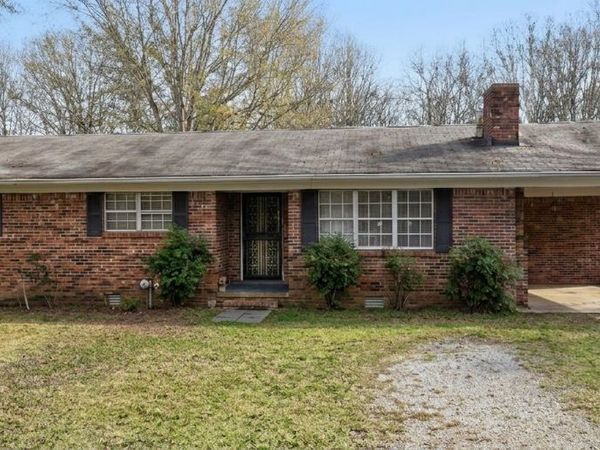 2260 HEBRON RD, Middleton, TN 38052