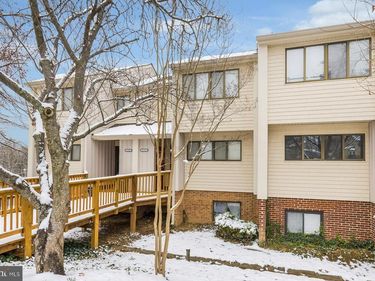 2105 OLD LANDING WAY, WOODBRIDGE, VA 22191