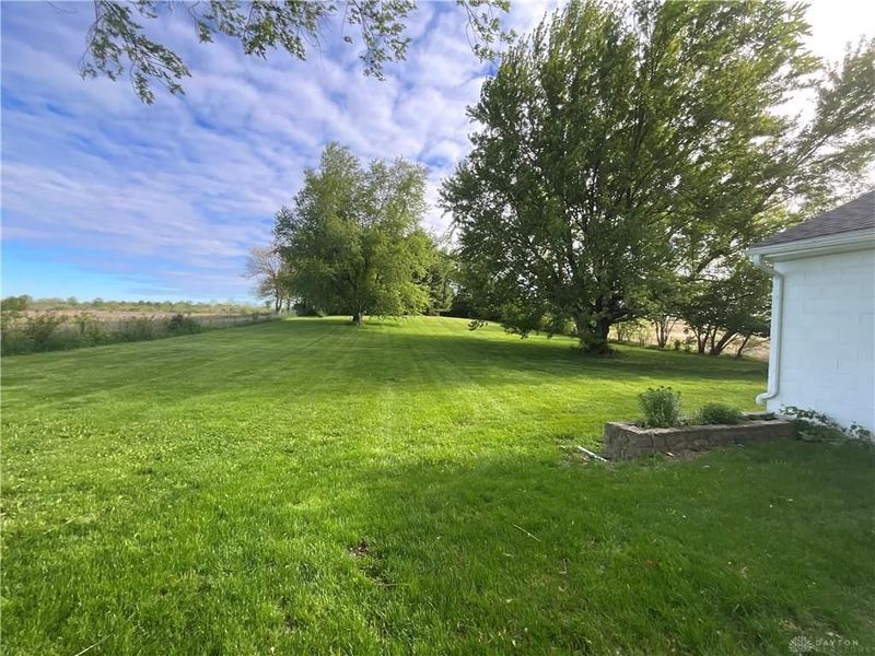 6897 W 40 US, New Paris, OH 45347 Photo 31