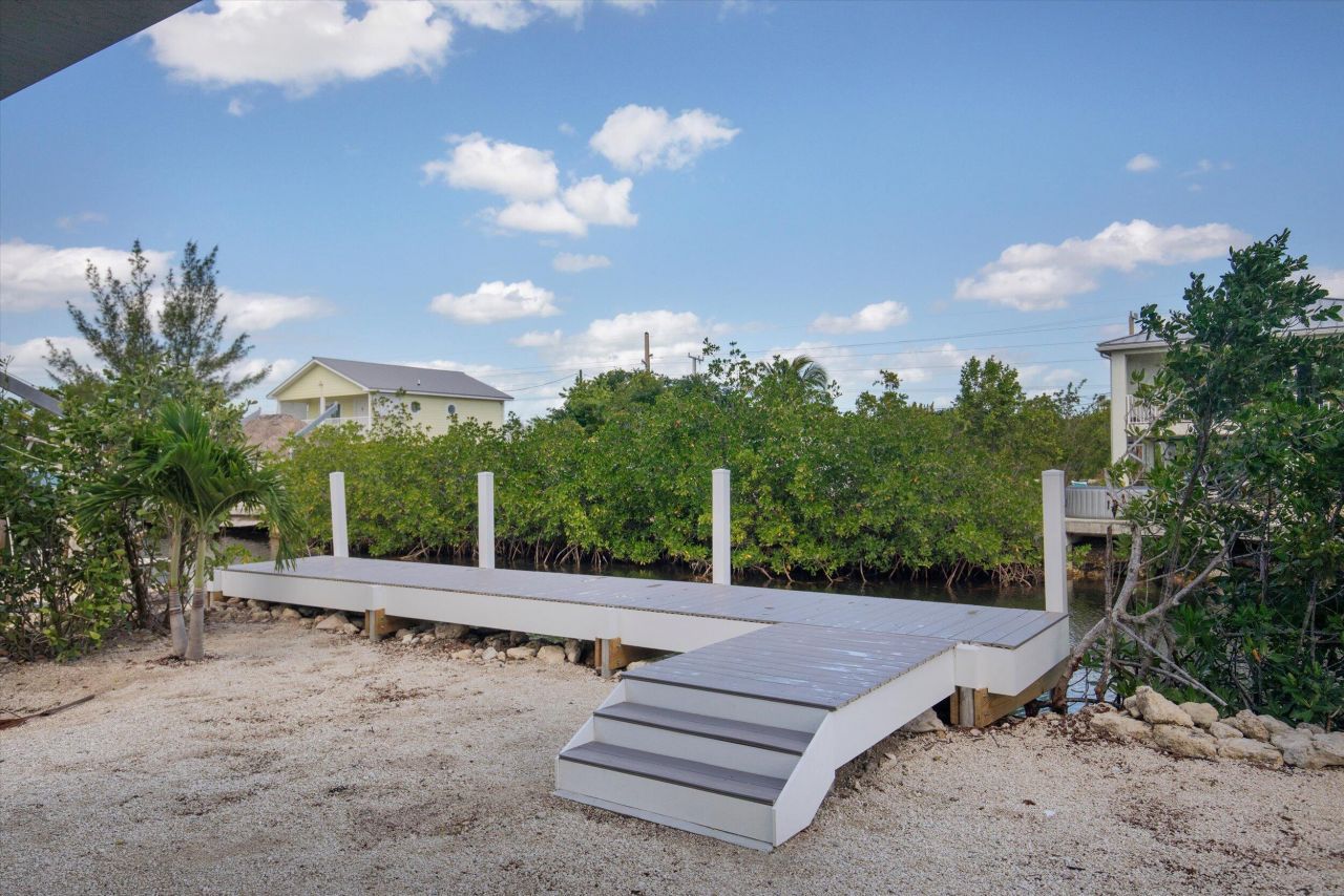 27433 Antigua Lane, Ramrod, FL 33042 Photo
