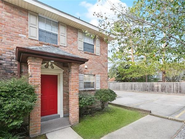 29 BRANDON HALL Drive, Unit D, Destrehan, LA 70047